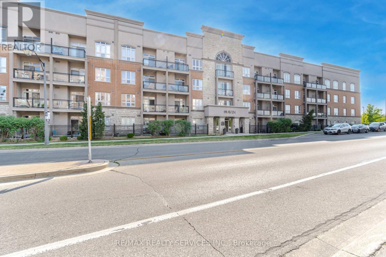 112 5317 Upper Middle Rd, Burlington, ON L7L 0E5