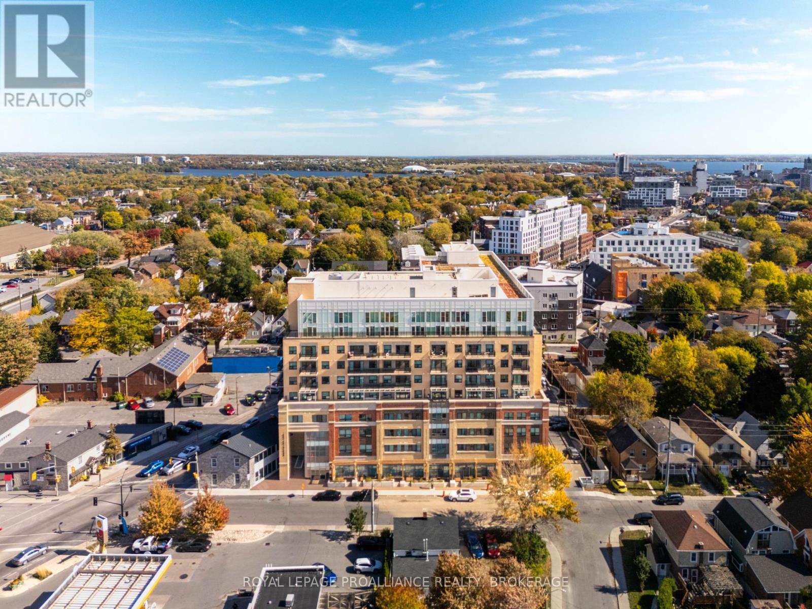 914 652 Princess St, Kingston, ON K7L 1E5
