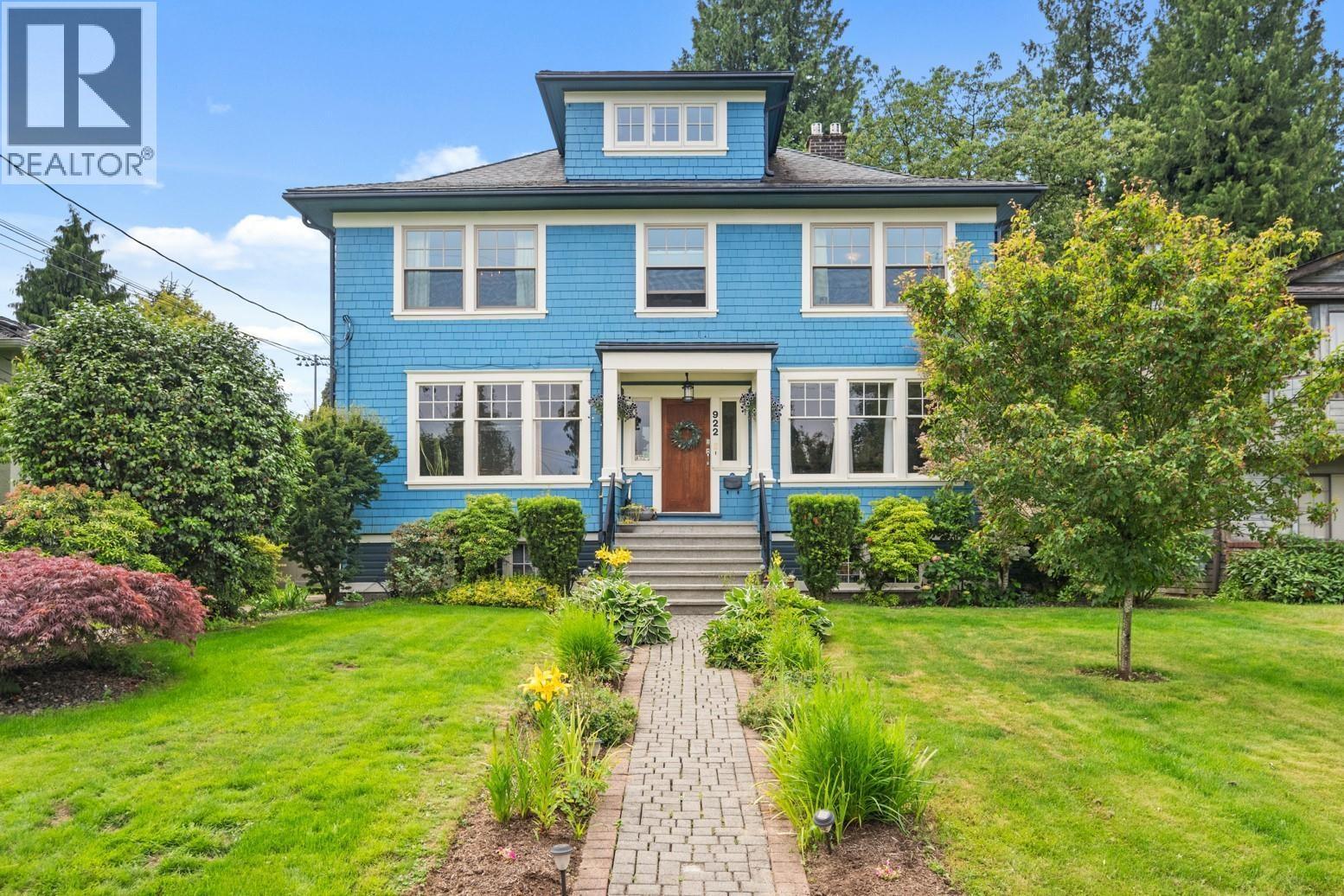 922 Fifth St, New Westminster, BC V3L 2Y4