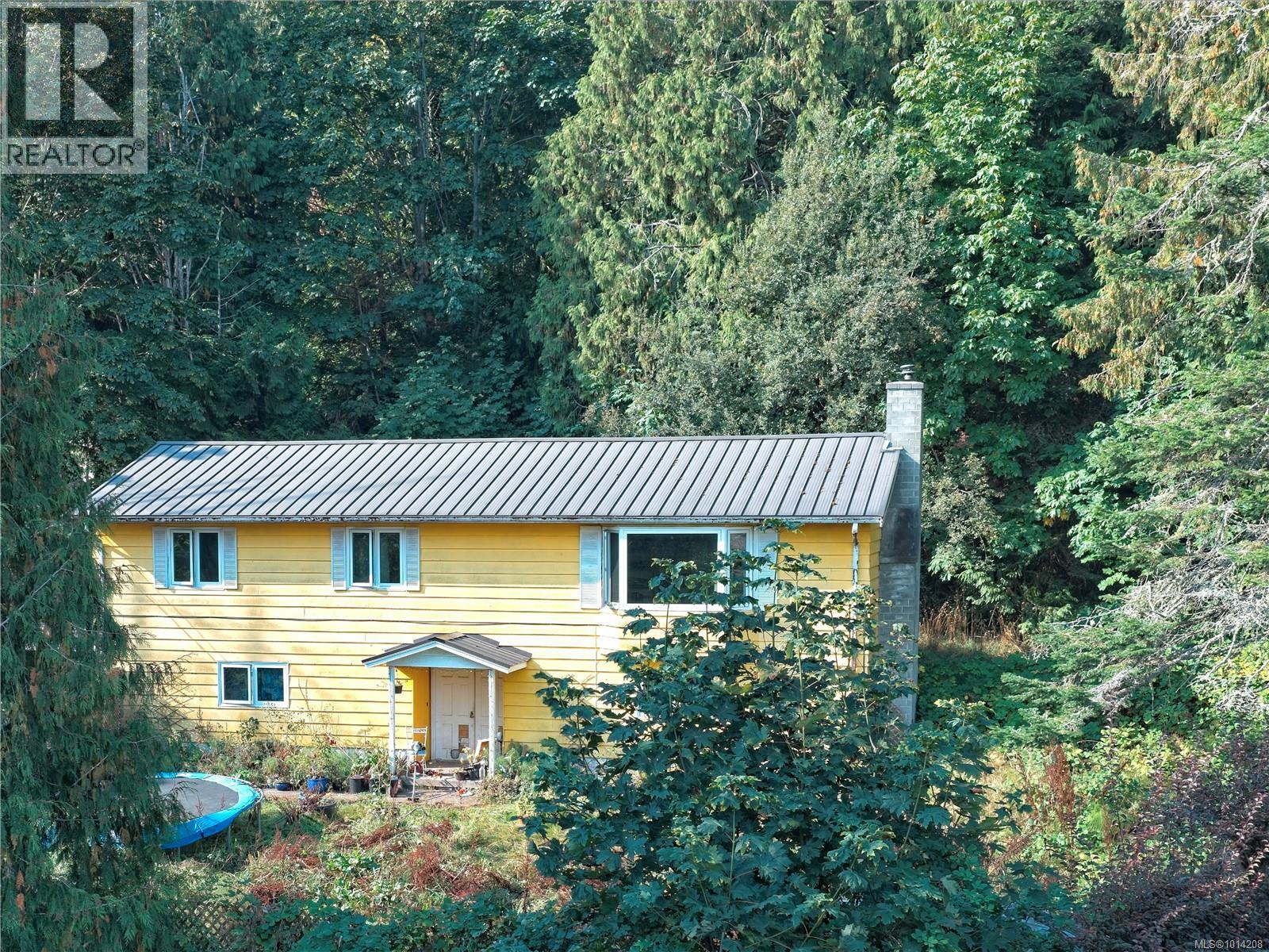 190 Grantville St, Salt Spring, BC V8K 1P1