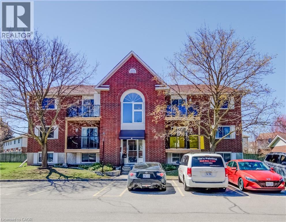 565 Greenfield Avenue Unit 406, Kitchener, ON N2C 2P4
