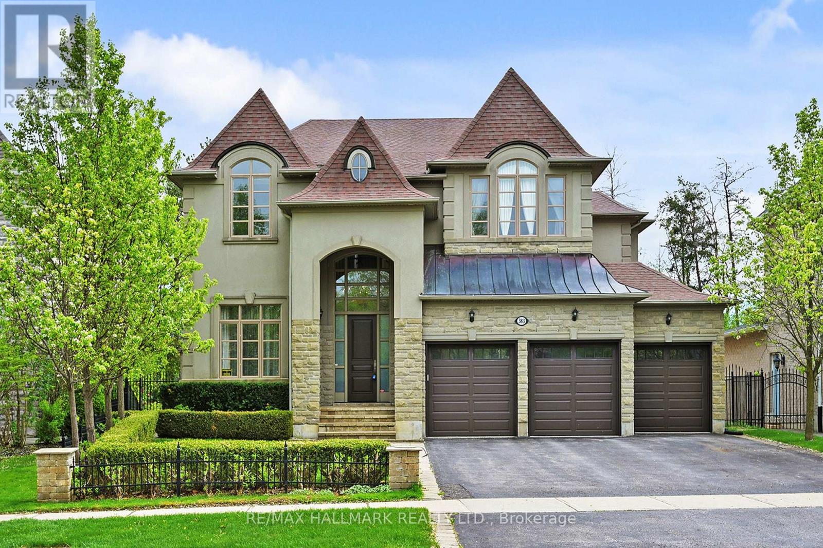 383 Paradelle Dr, Richmond Hill, ON L4E 4R8
