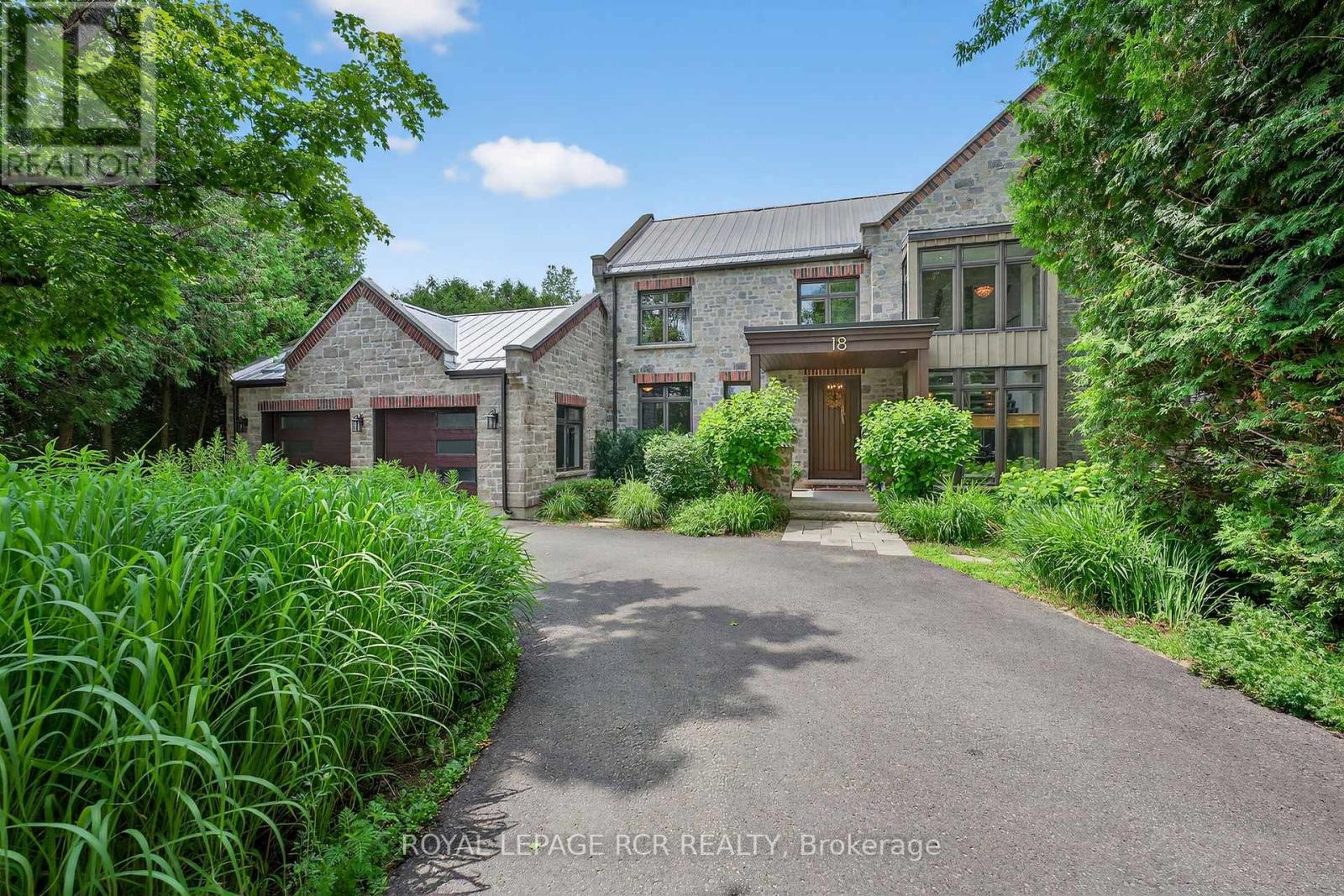 18 Mount Haven Cres, East Luther Grand Valley, ON L9W 5Y9