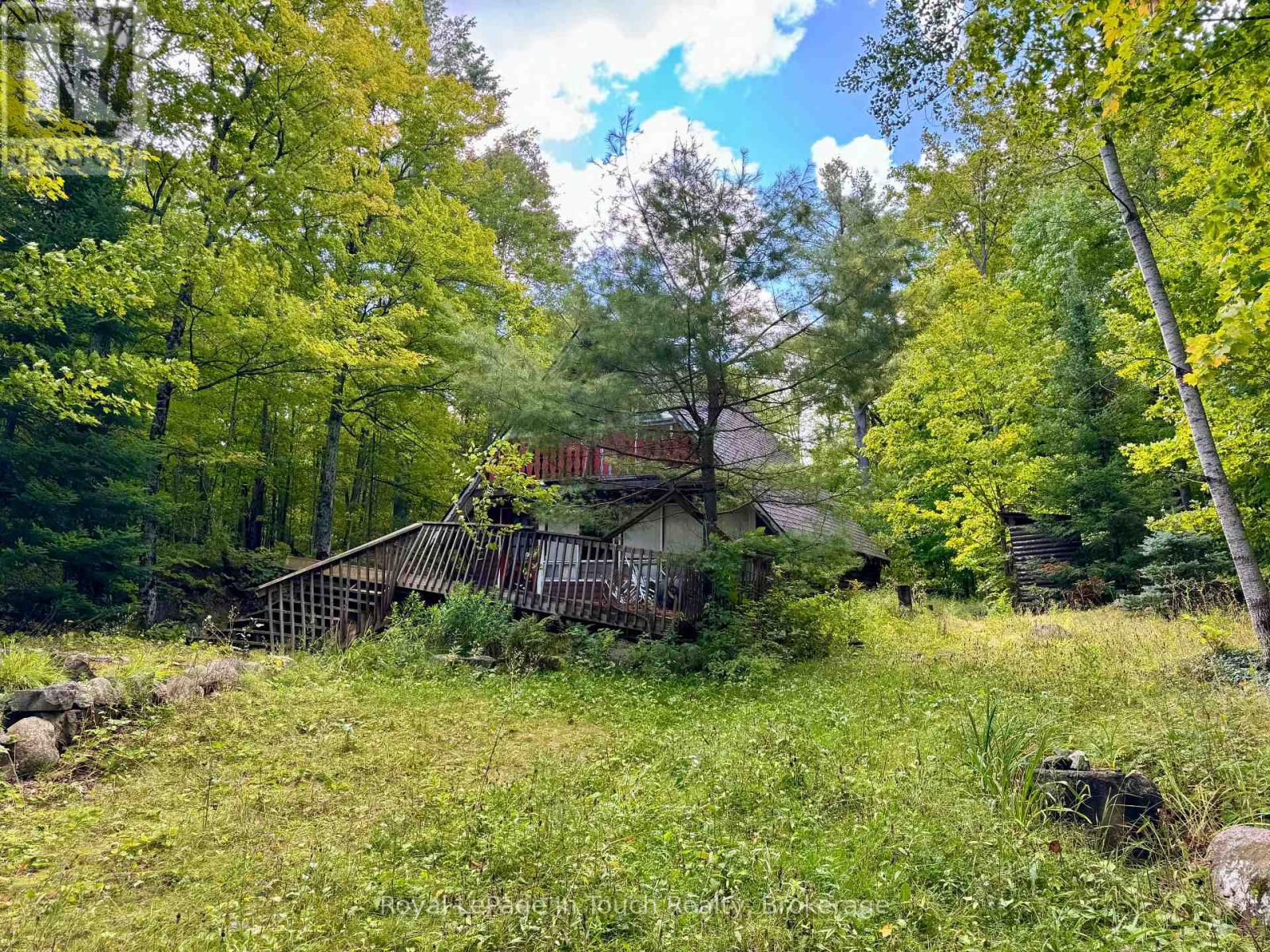 2 Severn River Shr, Muskoka Lakes Wood Muskoka Lakes, ON P0C 1M0