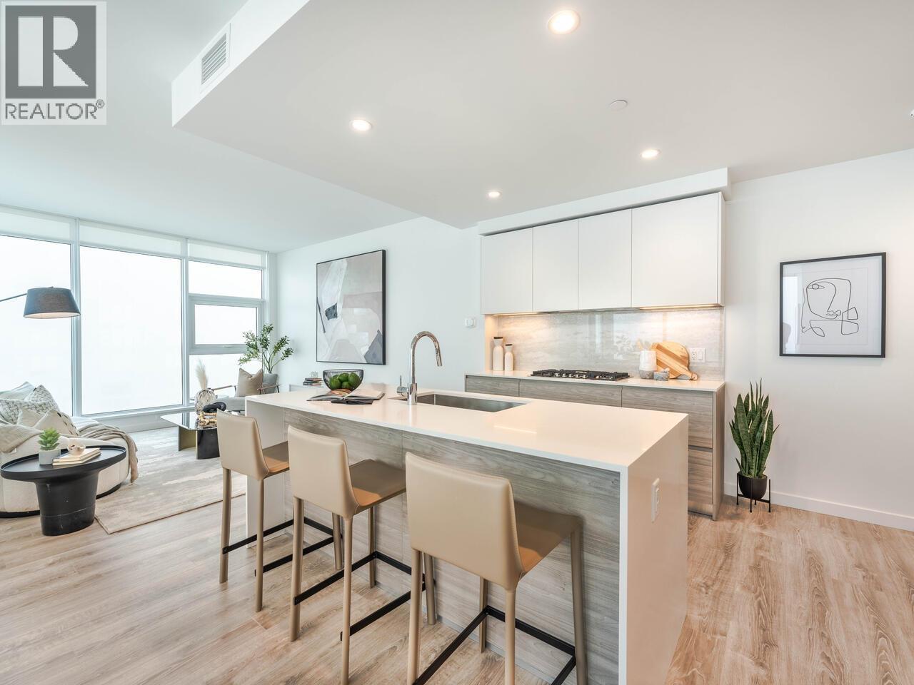 680 Quayside Drive Unit 3004, New Westminster, BC V3M 0P2