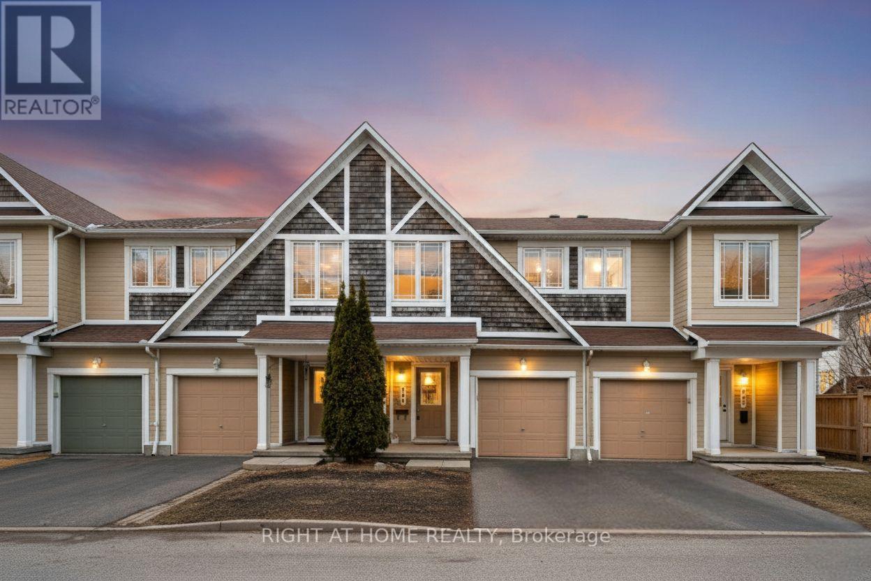 421 Hillsboro Private, Ottawa, ON K2M 3A7