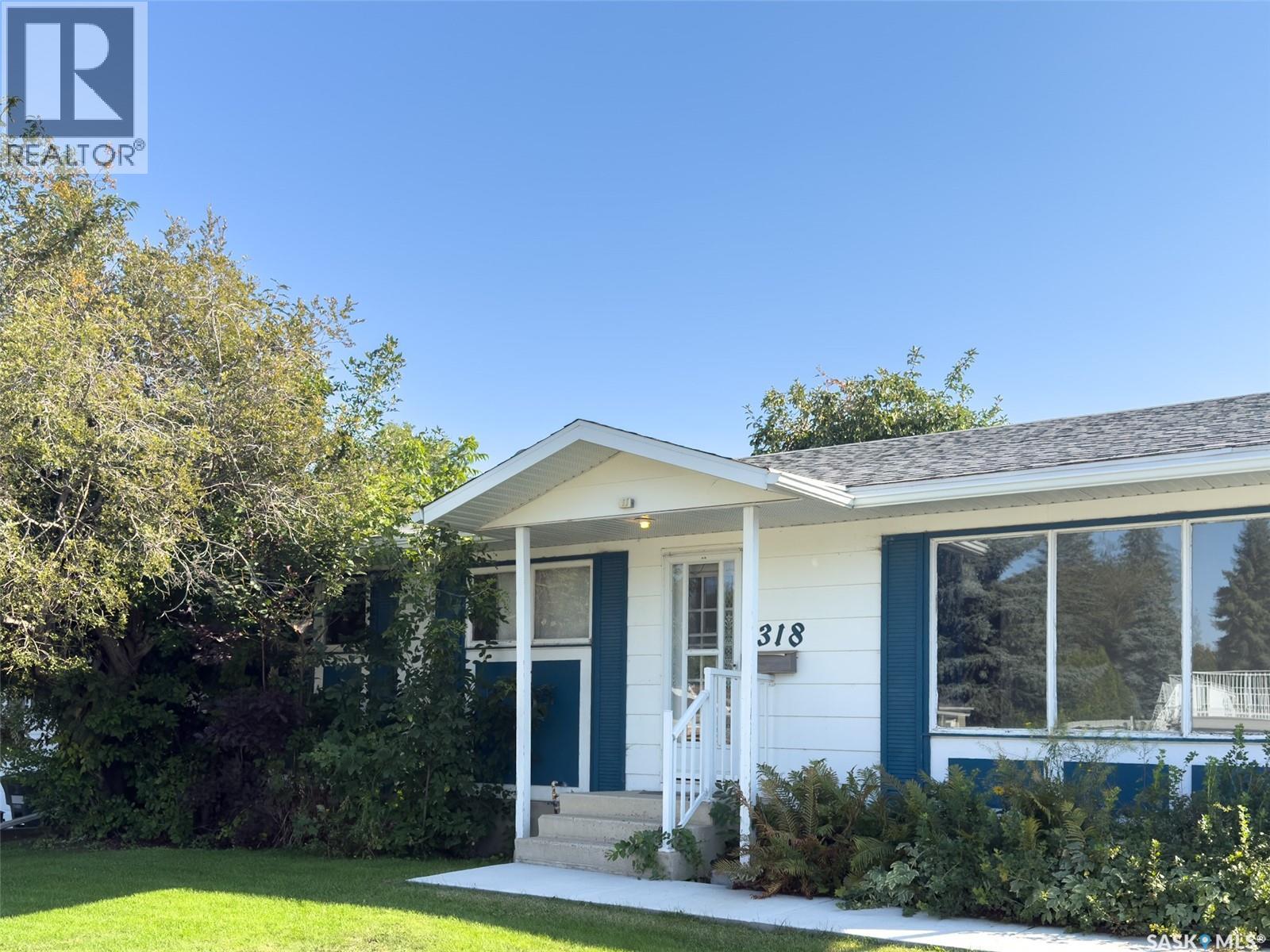 318 Tennant Cres, Saskatoon, SK S7H 4Y8