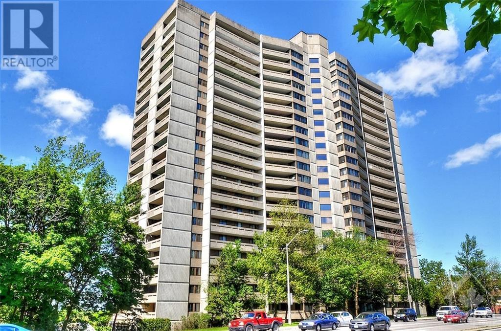 415 Greenview Ave #307, Ottawa, On K2b 8g5 