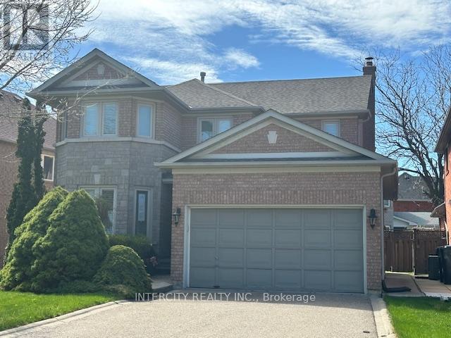 3 Himalaya St, Brampton, ON L6R 1J4
