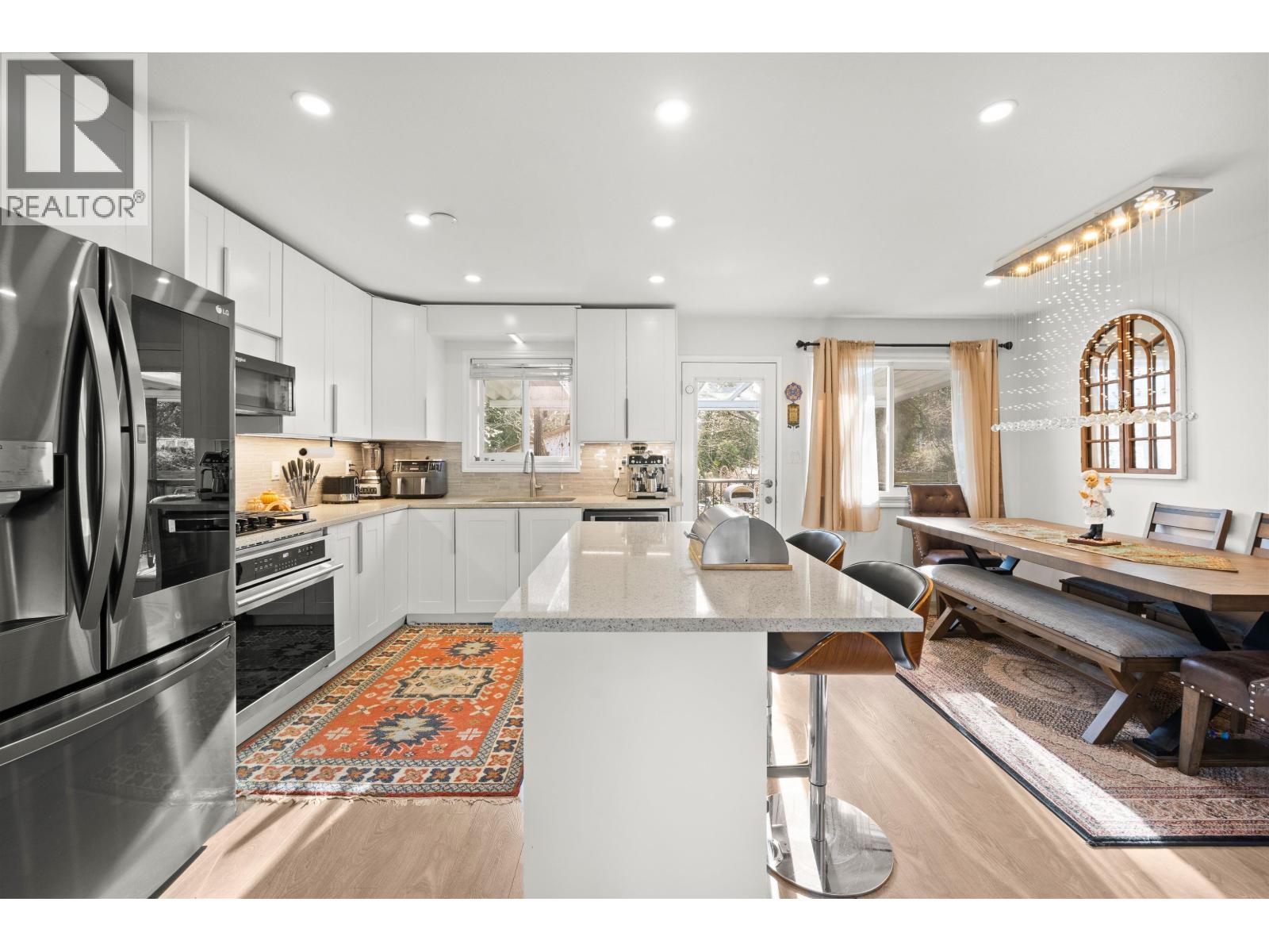 2333 Kirkstone Rd, North Vancouver, BC V7J 3M1