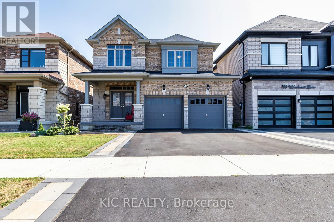 135 Woolacott Ln, Clarington, ON L1C 0J4