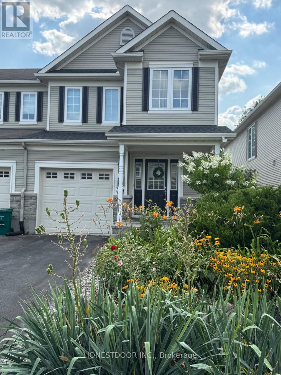 374 Wisteria Cres, Ottawa, ON K1V 0N9