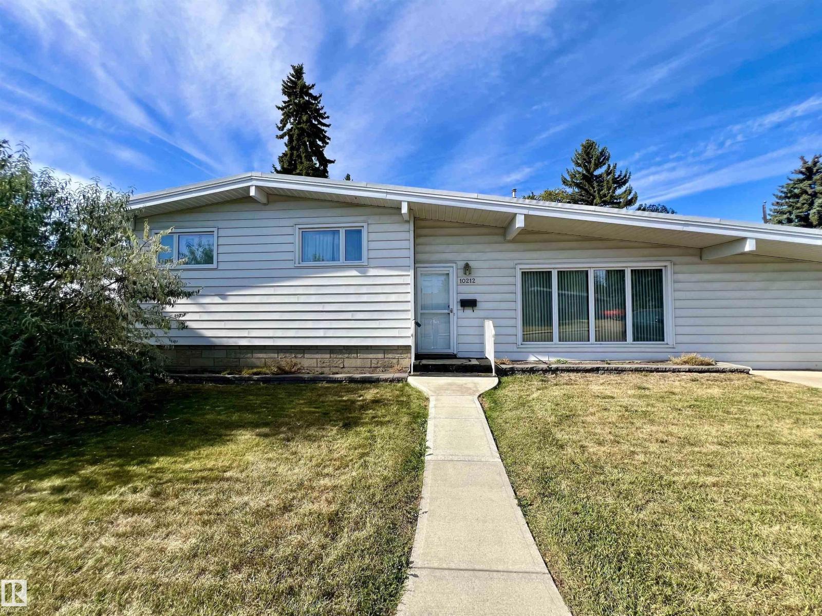 10212 Fulton Rd NW, Edmonton, AB T6A 3T6