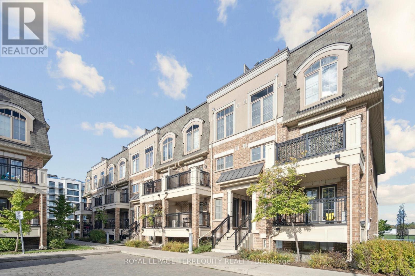37 2441 Greenwich Dr, Oakville, ON L6M 0S3