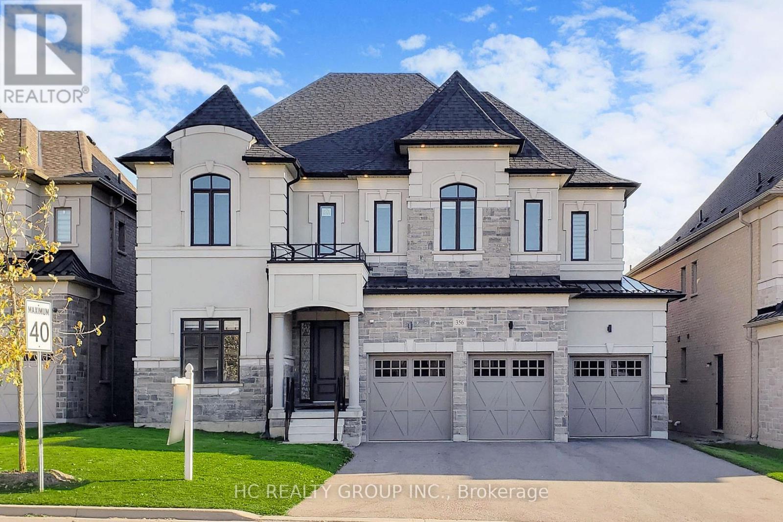 356 Touch Gold Cres, Aurora, ON L4G 3X4