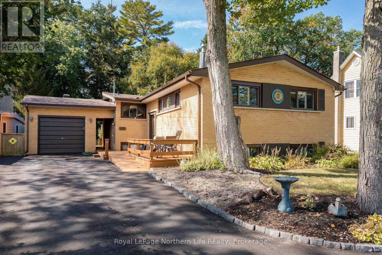 171 Campbell Ave, North Bay, ON P1B 2Y3