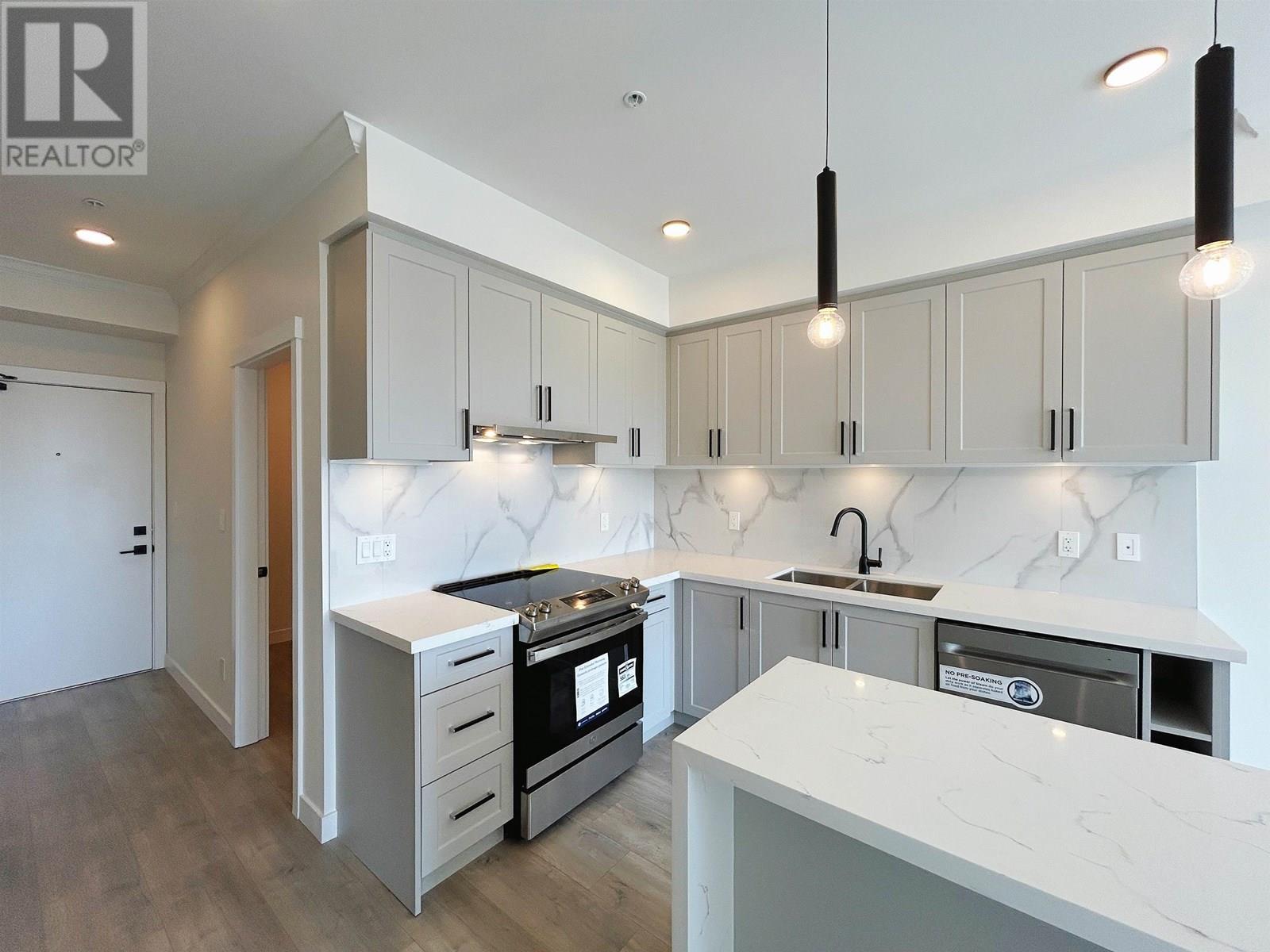 12109 223 Street Unit 322, Maple Ridge, BC V2X 5Y6