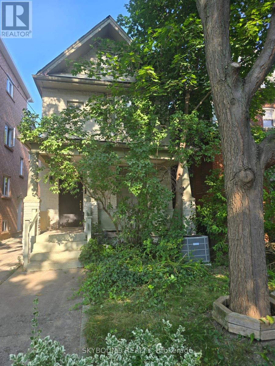 837 Gladstone Ave, Toronto, ON M6H 3J7