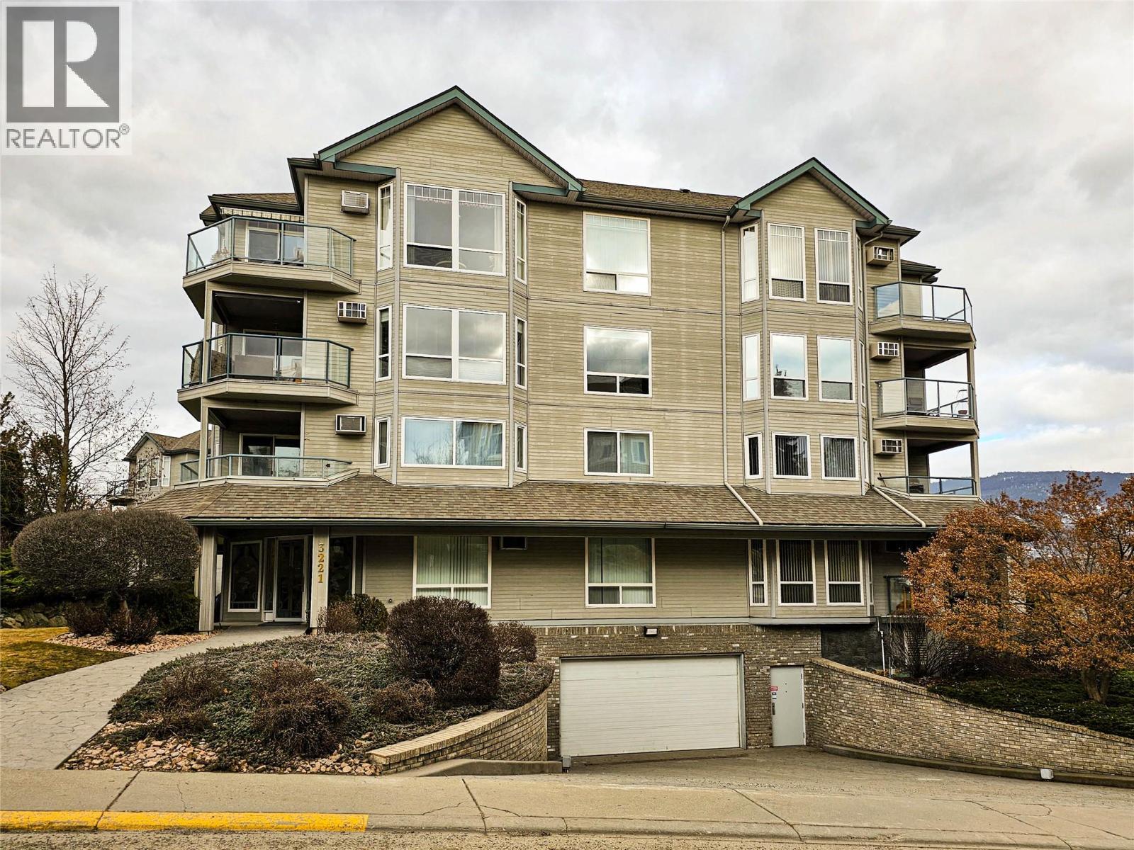 3221 Centennial Drive Unit 204, Vernon, BC V1T 2T8