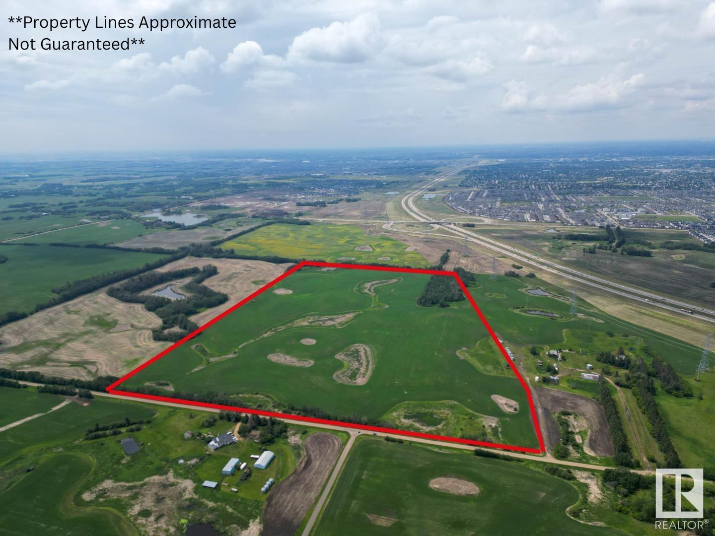 504 904 Meridian St NW, Edmonton, AB T6T 1J1