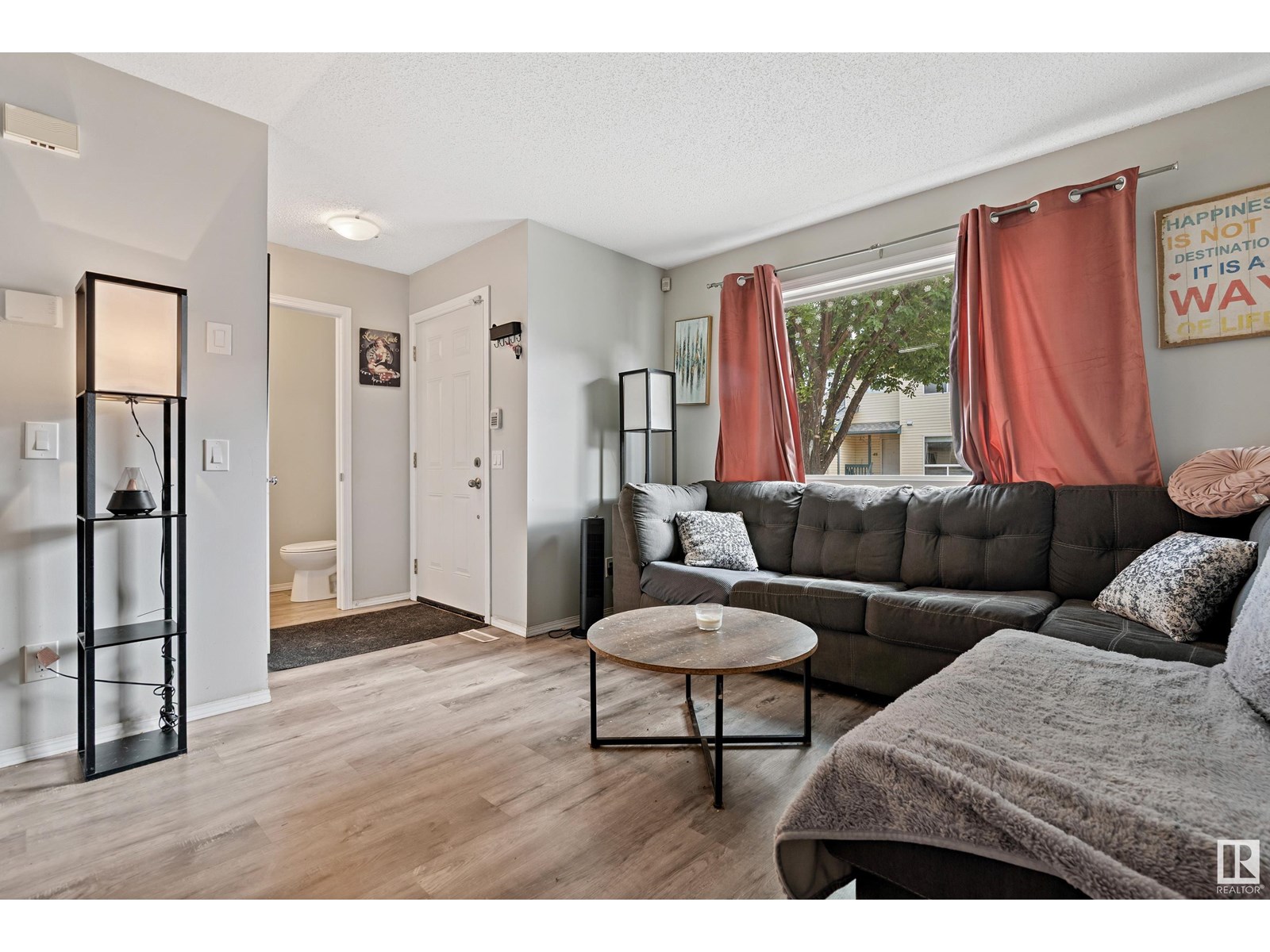 10909 106 Street #unit 42, Edmonton, AB T5H 4M7