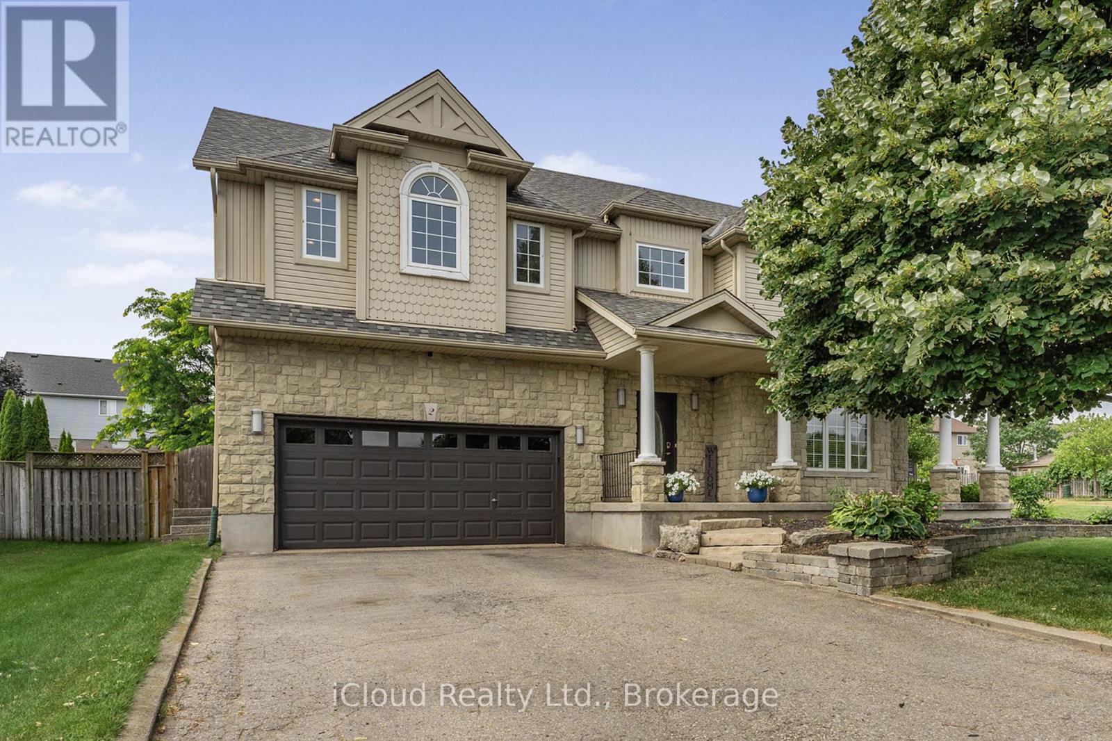 2 Redfern St, Orangeville, ON L9W 5C8