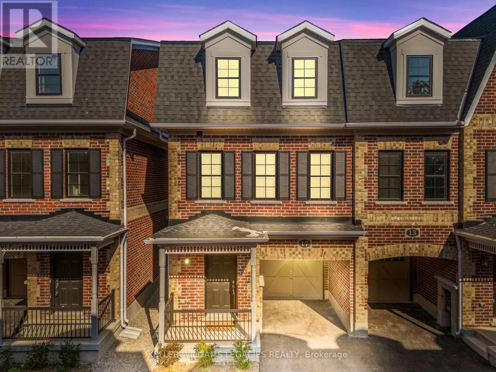 17 Kennisis Way, Vaughan Maple, ON L6A 3Y5