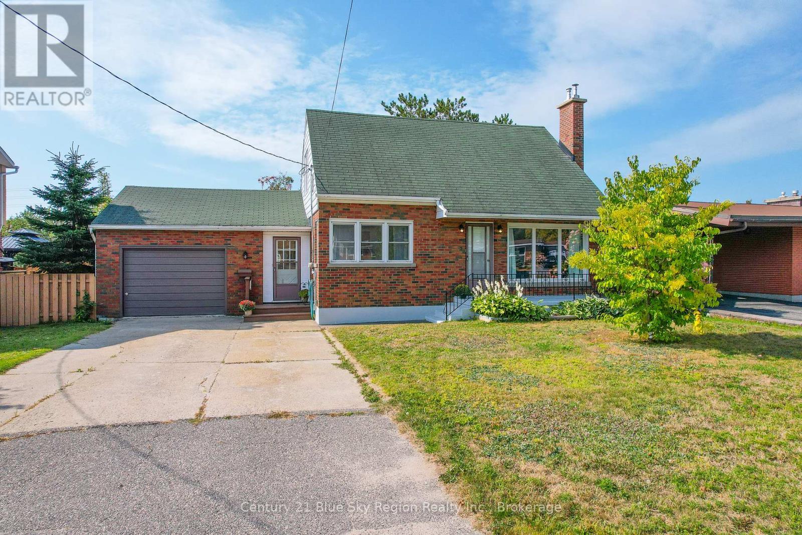 1355 Jane St, North Bay, ON P1B 3J5