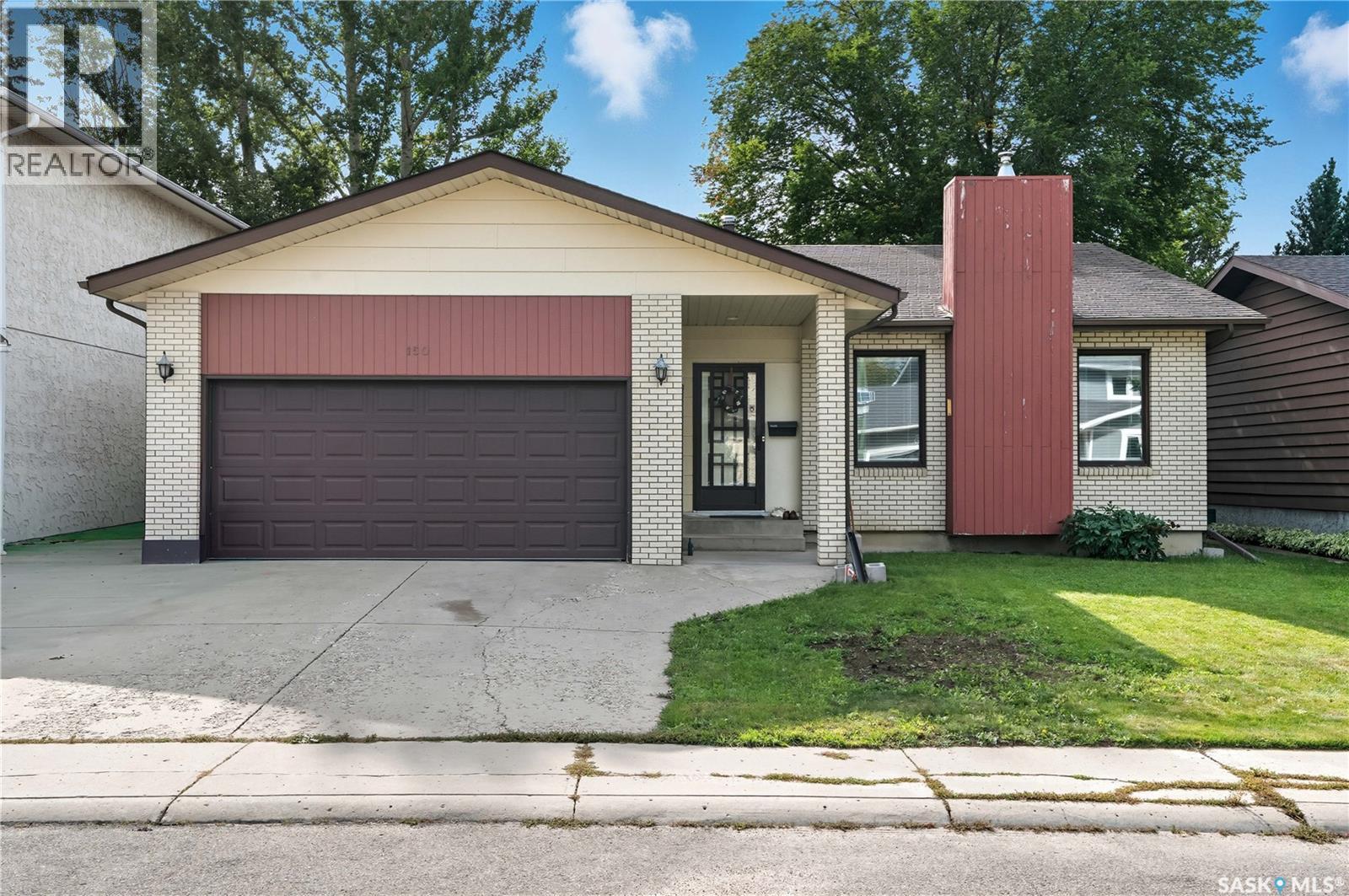150 Crean Cres, Saskatoon, SK S7J 3W8
