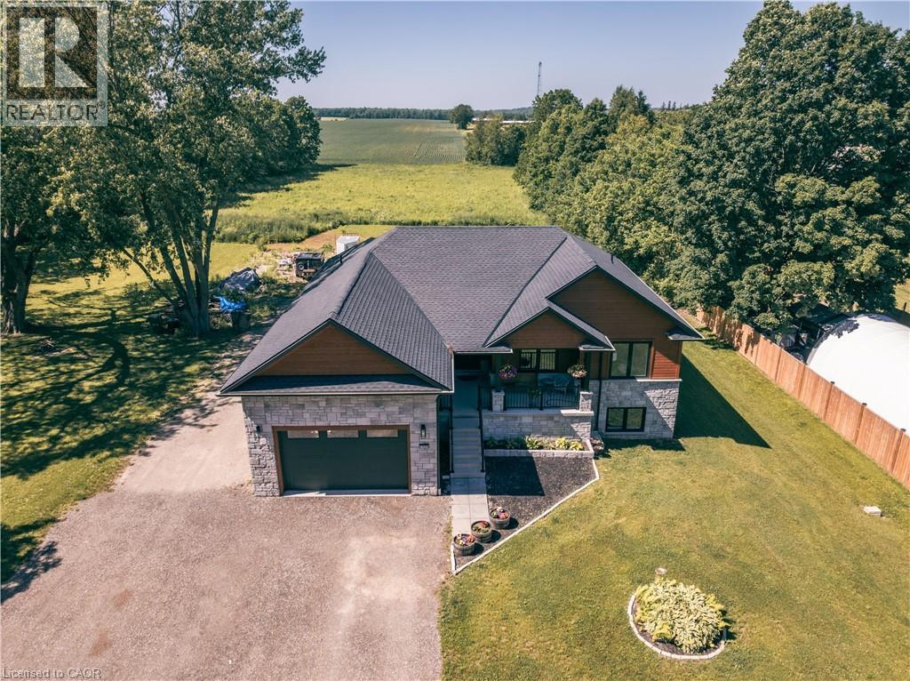1020 Victoria St, West Grey, ON N0G 1C0