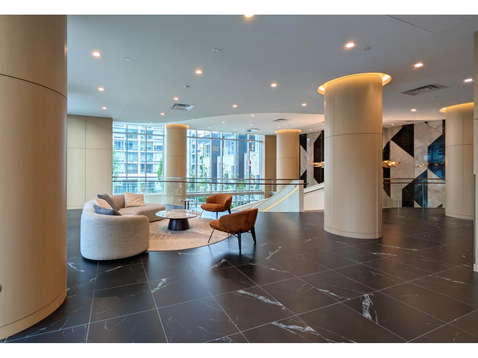 13778 100th Avenue Unit 706, Surrey, BC V3T 0V3