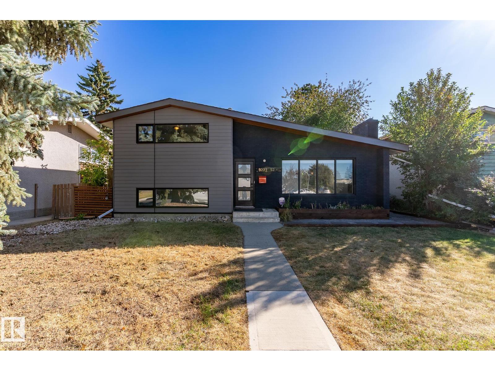 52 St Nw Unit 9221, Edmonton, AB T6B 1G3