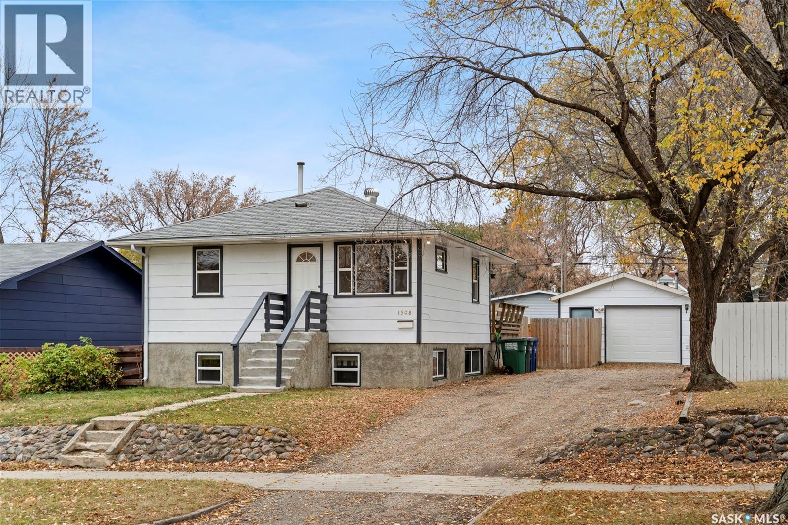 1508 H Ave N, Saskatoon, SK S7L 2E8
