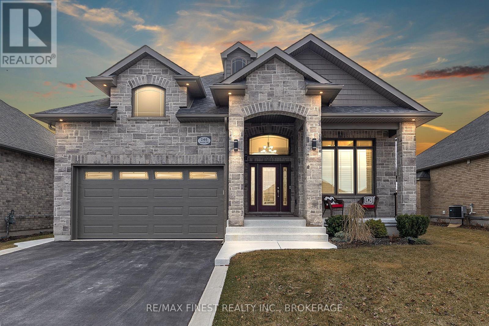 246 Pauline Tom Ave, Kingston, ON K7K 0G1