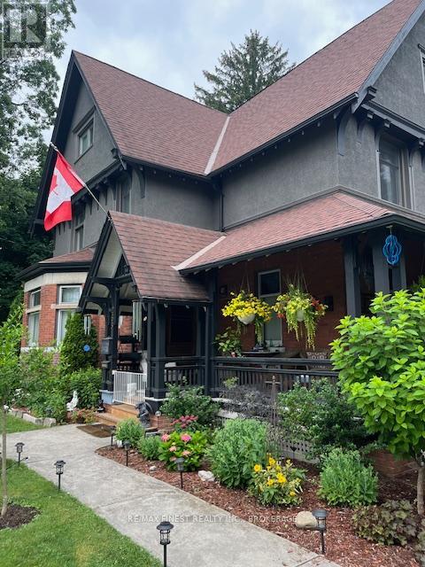 265 Dundas St W, Greater Napanee, ON K7R 3K6