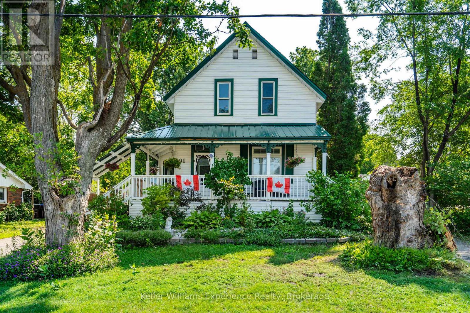 91 Fox St, Penetanguishene, ON L9M 1C8