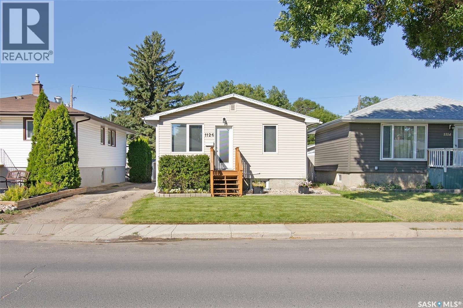 1126 Campbell St, Regina, SK S4T 5P6