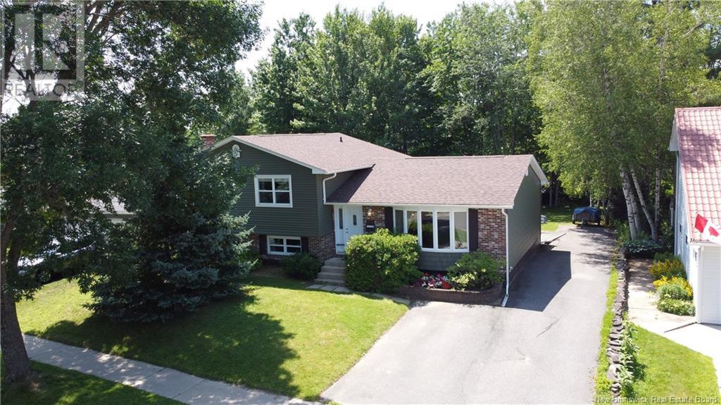 33 Sierra Dr, Fredericton, NB E3A 5K3 | MLS #NB102873 | Houseful