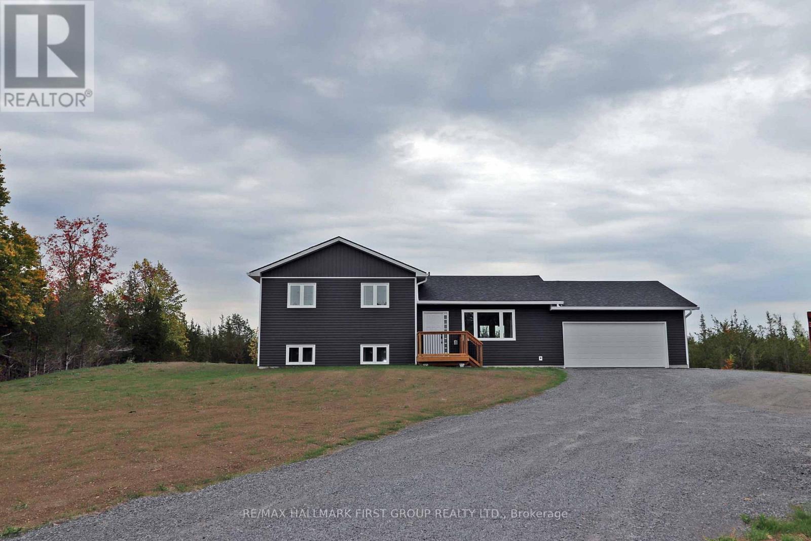 972 Enright Rd, Tyendinaga, ON K0K 3A0