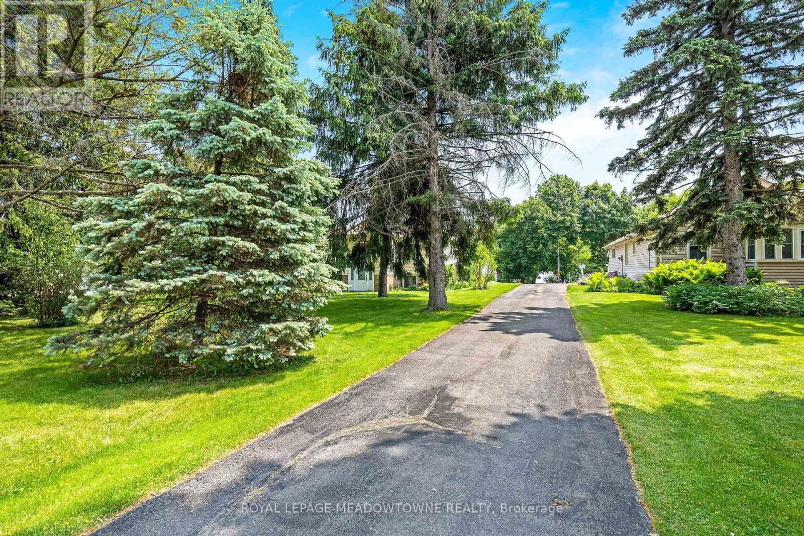 1 Caseley Dr, Brampton, ON L6X 0G4