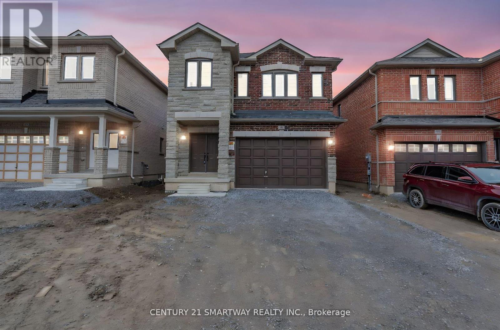 26 Huntsworth Ave, Thorold, ON L2V 5G7