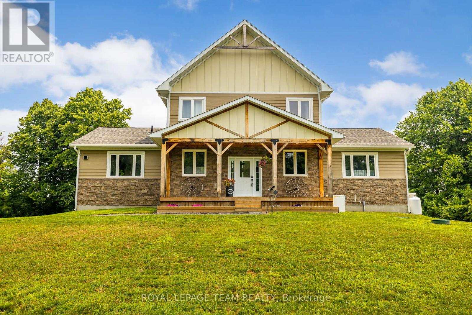 691 Rideau River Rd, Montague, ON K0G 1N0