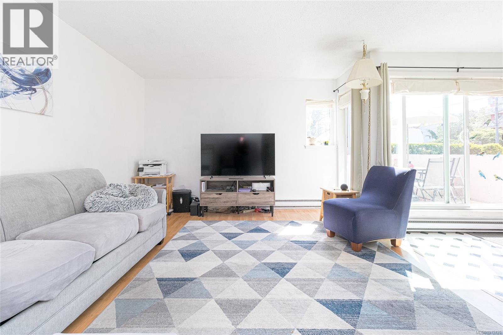 1366 Hillside Ave Unit 107 Ave, Victoria, BC V8T 2B5