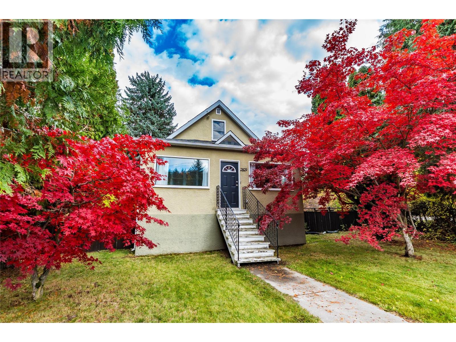 2829 5 Avenue, Castlegar, BC V1N 2V1