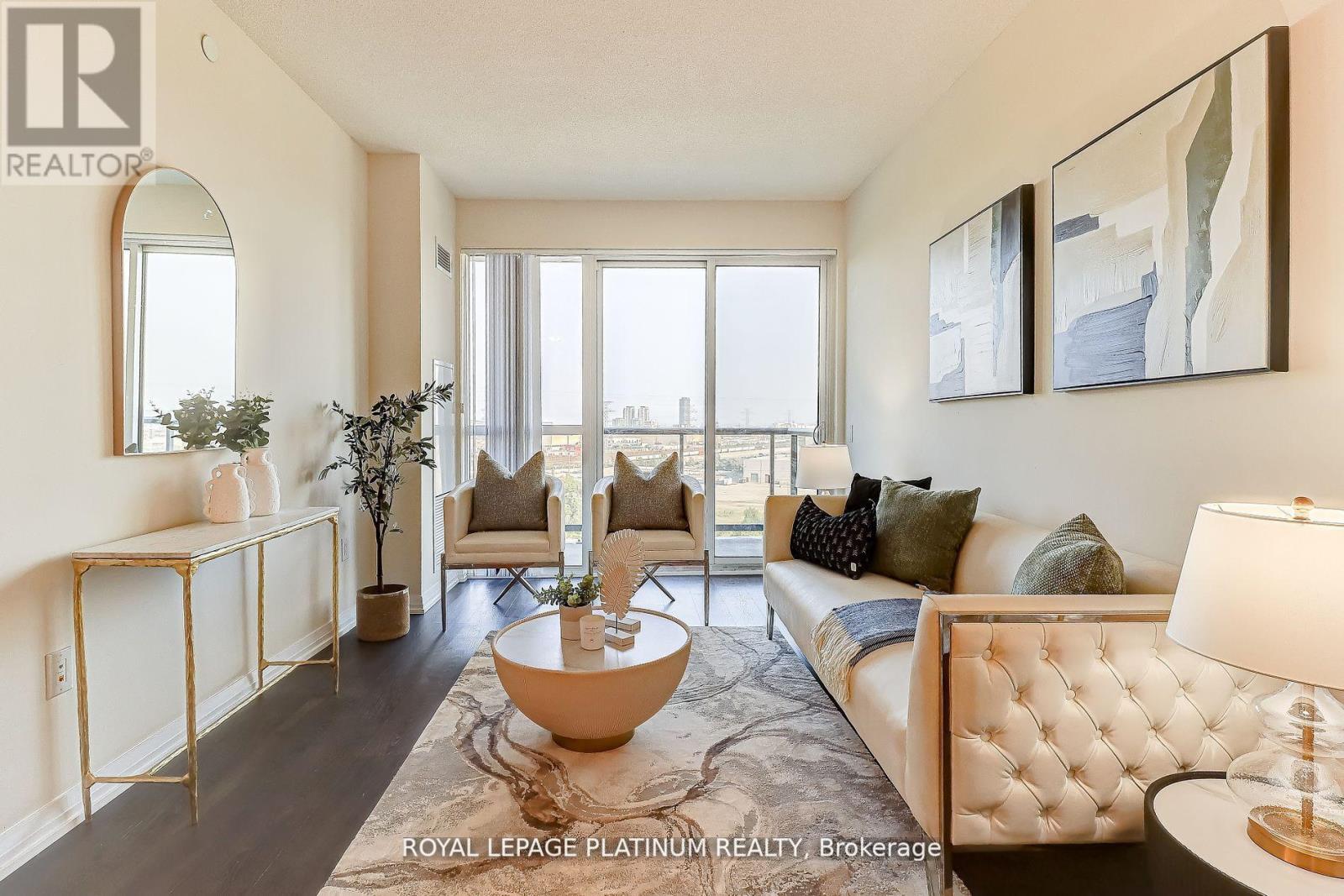 703 50 Thomas Riley Rd, Toronto, ON M9B 0C3