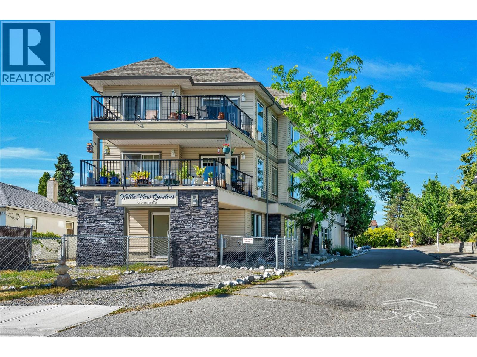 101 Cossar Avenue Unit 203, Penticton, BC V2A 2V3