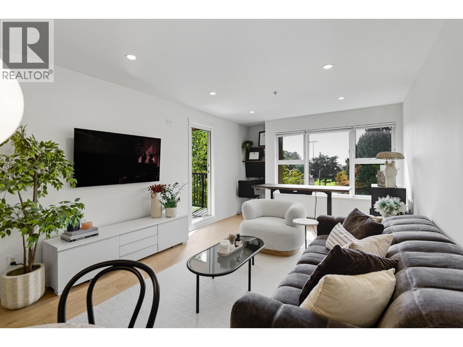 315 Knox Street Unit 412, New Westminster, BC V3L 0B5