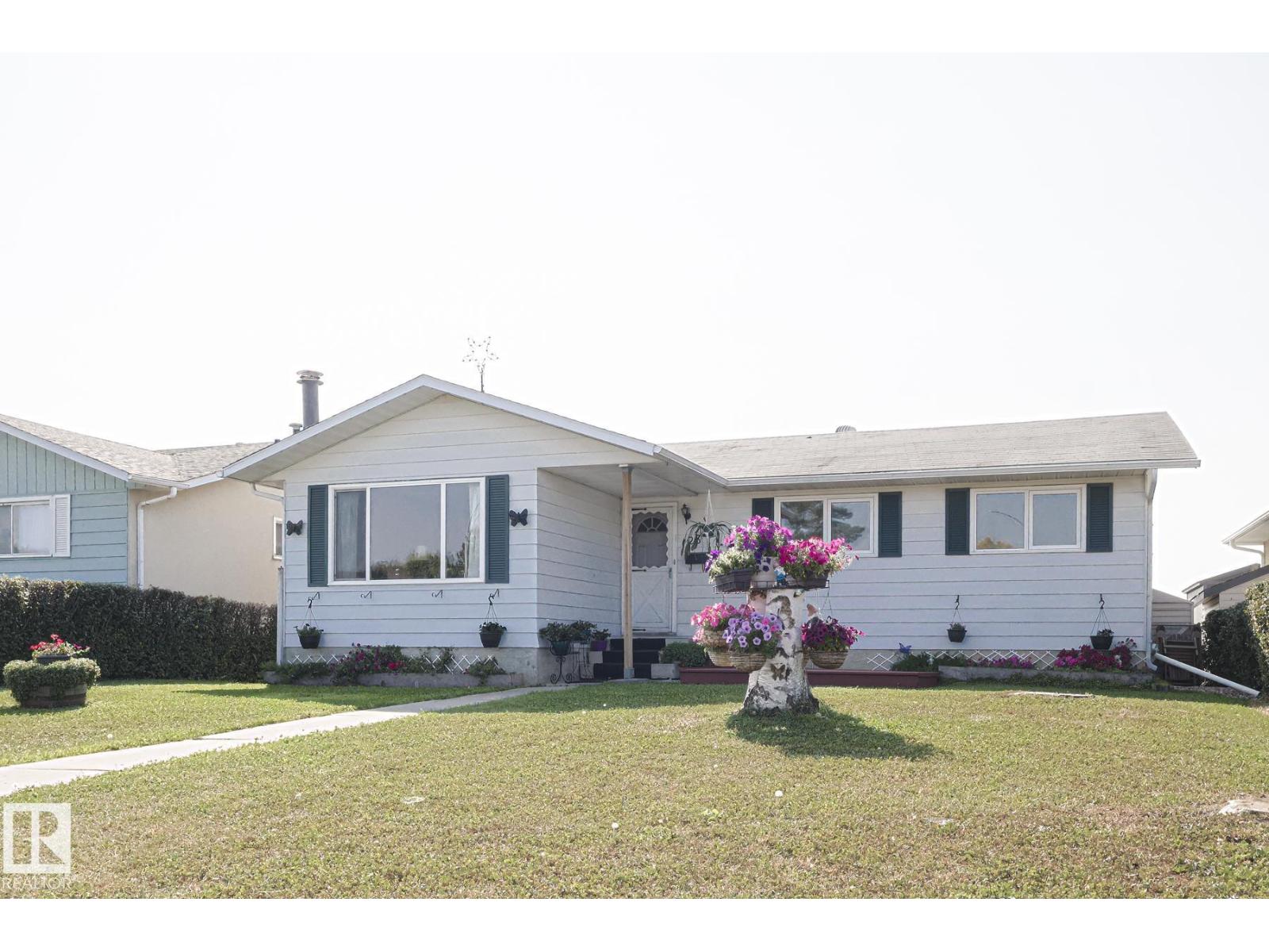 128 Camelot Ave, Leduc, AB T9E 4L1