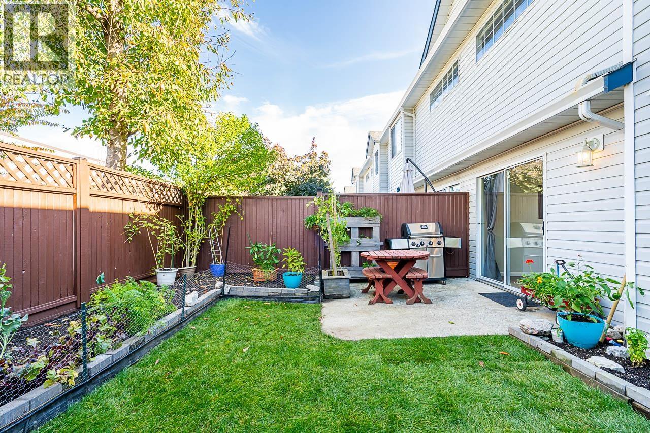 20625 118 Avenue Unit 9, Maple Ridge, BC V2X 0R1