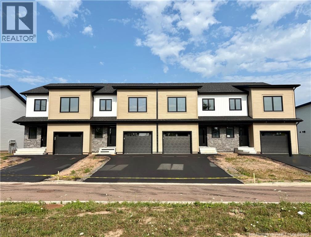 212 Dickey Blvd, Riverview, NB E1B 4X2